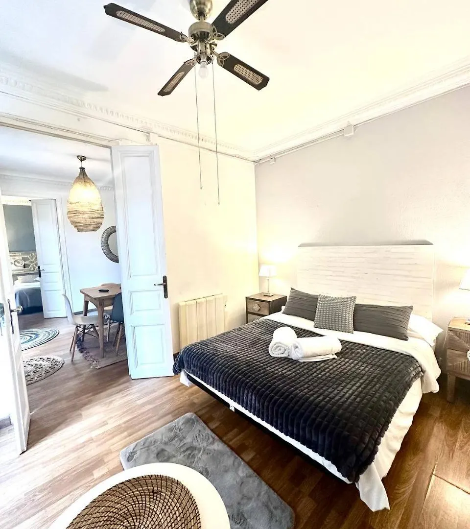 Big And Bright Apartment Bcn Barcelona 0*,